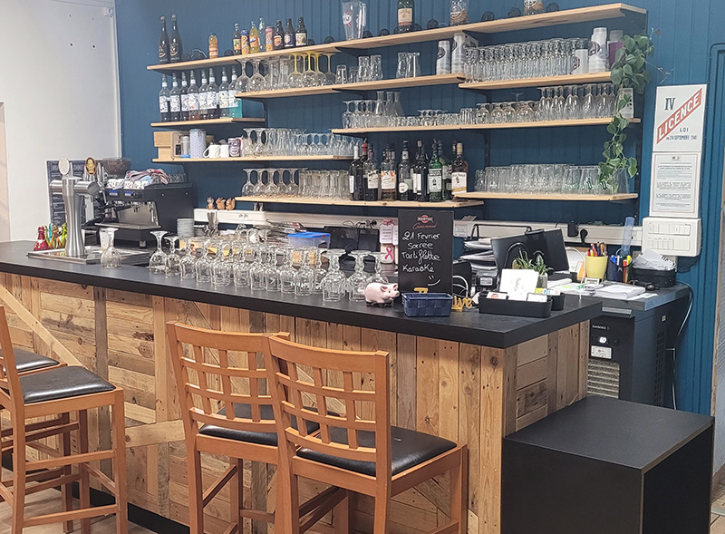 Le bar L'Angri'lien